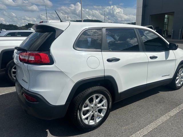 2015 Jeep Cherokee Sport
