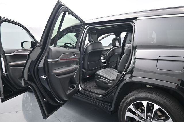 2025 Jeep Grand Cherokee L Overland