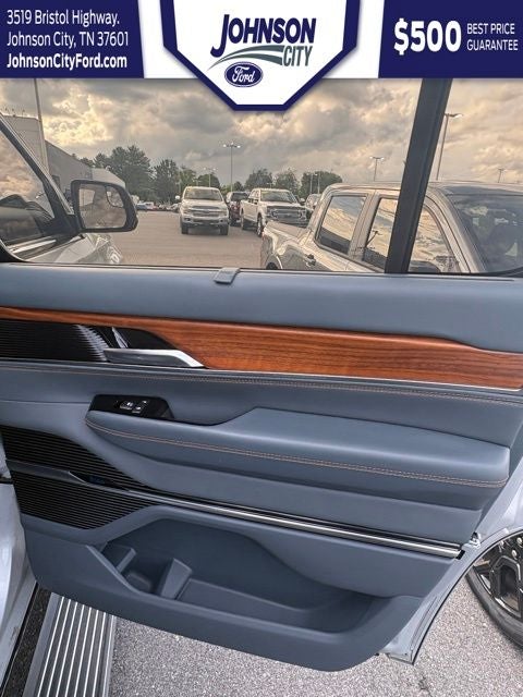 2023 Jeep Grand Wagoneer Series III