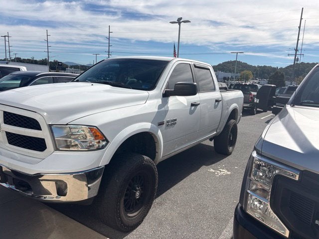 2017 RAM 1500 SLT
