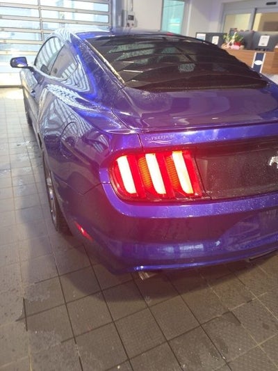 2015 Ford Mustang V6