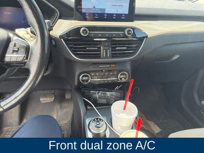 2021 Ford Escape Hybrid Titanium