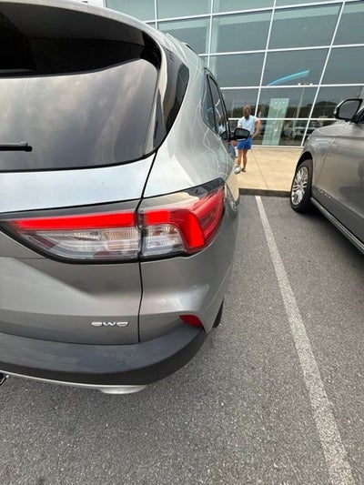 2022 Ford Escape Titanium