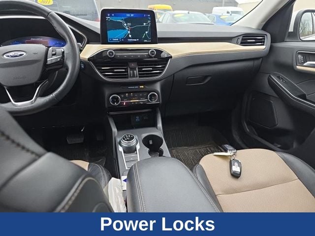 2022 Ford Escape Titanium