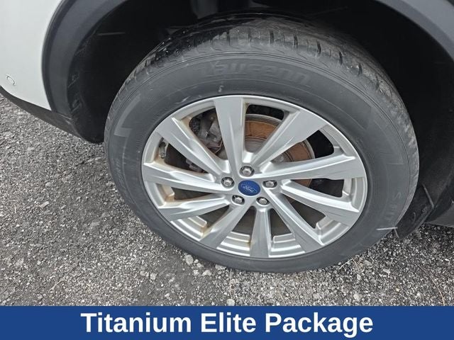 2022 Ford Escape Titanium