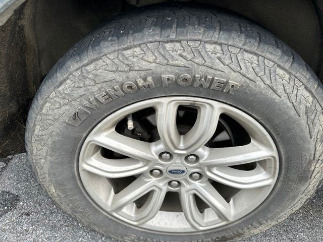 2020 Ford Explorer Base