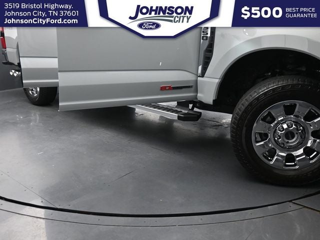 2025 Ford F-350SD Lariat