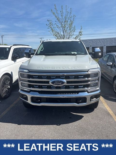 2025 Ford F-350SD Lariat
