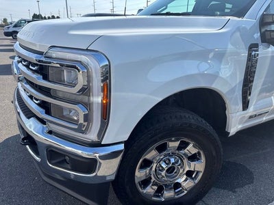2025 Ford F-350SD Lariat