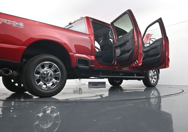 2025 Ford F-350SD Lariat