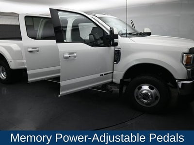 2022 Ford F-350SD Lariat