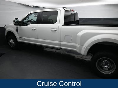 2022 Ford F-350SD Lariat