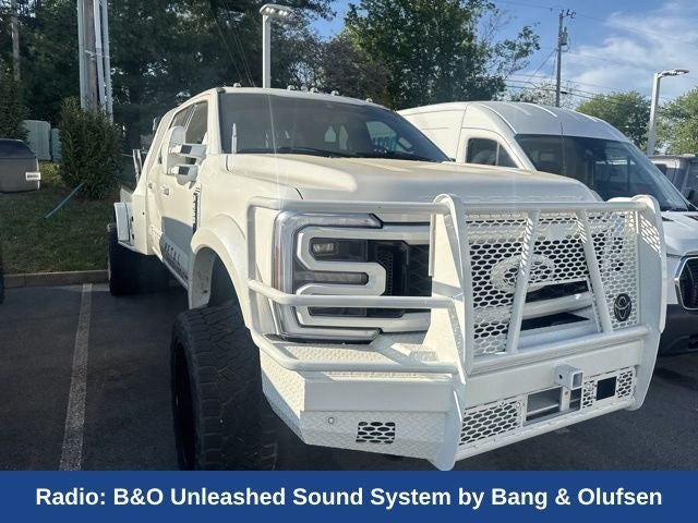 2023 Ford F-450SD Platinum