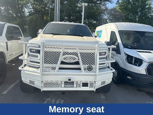 2023 Ford F-450SD Platinum