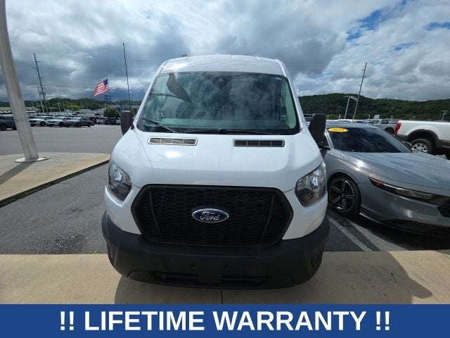 2022 Ford Transit-250 Base