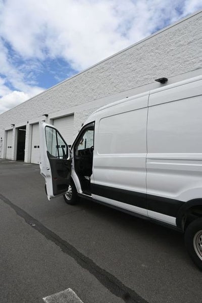 2022 Ford Transit-250 Base