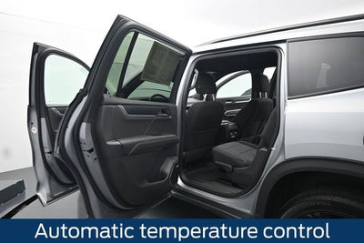 2025 GMC Acadia Elevation