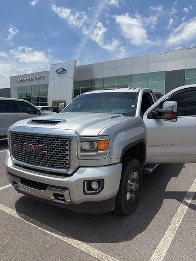 2017 GMC Sierra 3500HD Denali