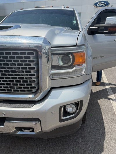 2017 GMC Sierra 3500HD Denali