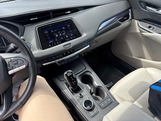 2023 Cadillac XT4 Luxury