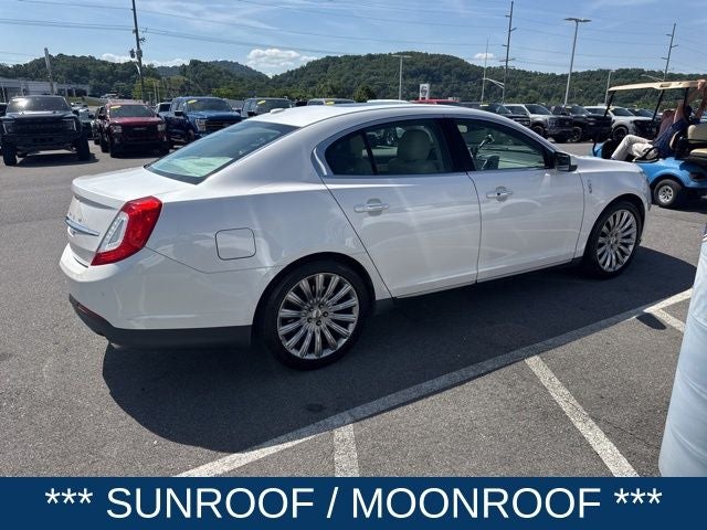 2015 Lincoln MKS Base