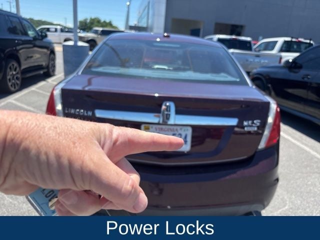 2011 Lincoln MKS Base