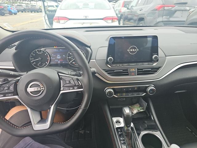 2025 Nissan Altima 2.5 SR