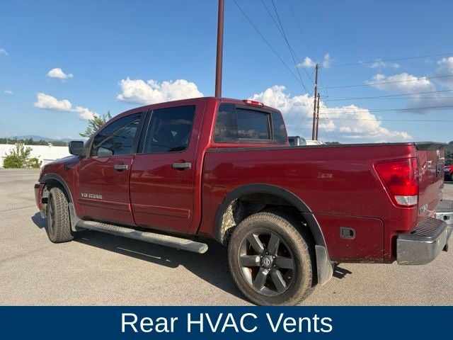 2015 Nissan Titan SV