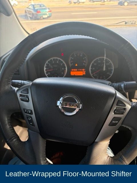 2015 Nissan Titan SV