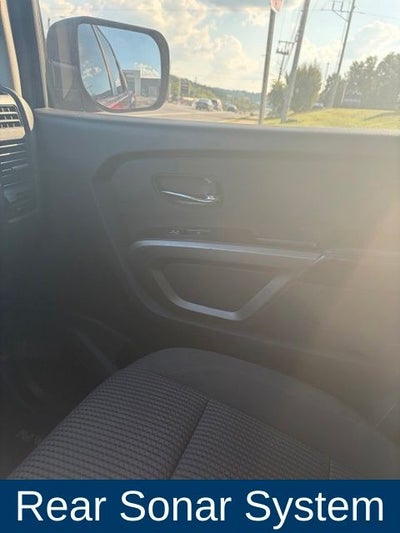 2015 Nissan Titan SV