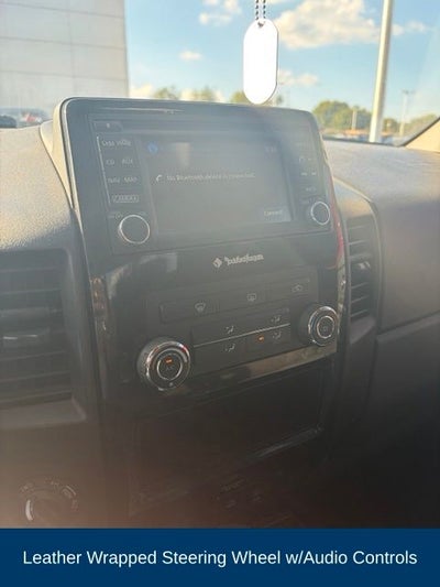 2015 Nissan Titan SV