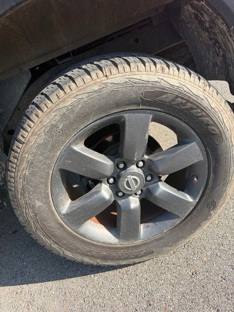2015 Nissan Titan SV