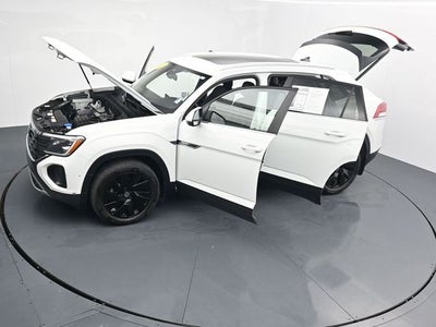 2024 Volkswagen Atlas Cross Sport 2.0T SE w/Technology