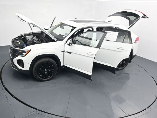 2024 Volkswagen Atlas Cross Sport 2.0T SE w/Technology
