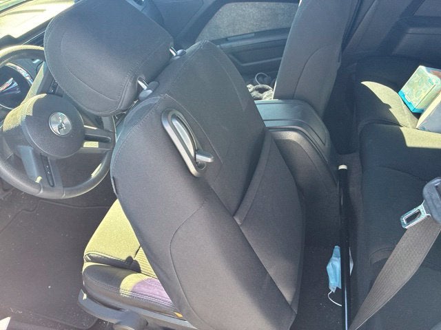 2012 Ford Mustang V6