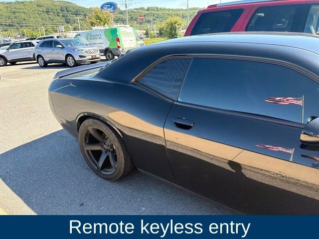 2017 Dodge Challenger SXT