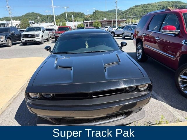 2017 Dodge Challenger SXT