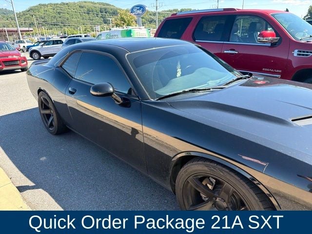 2017 Dodge Challenger SXT