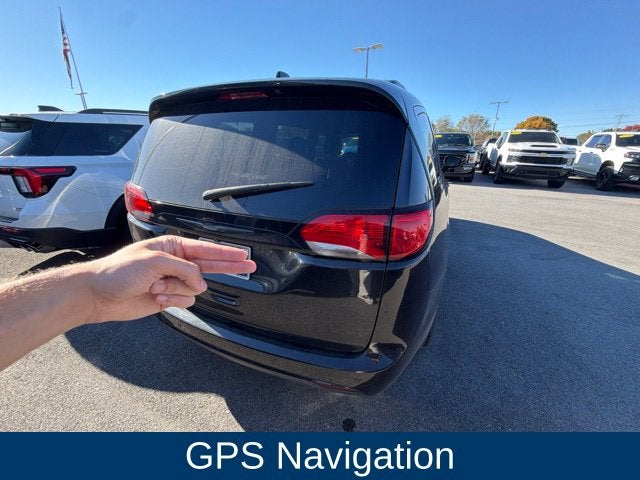 2020 Chrysler Pacifica Touring L