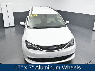 2021 Chrysler Voyager LXI