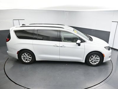 2021 Chrysler Voyager LXI
