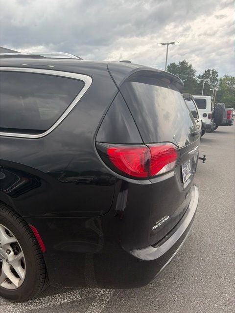 2018 Chrysler Pacifica Touring L Plus