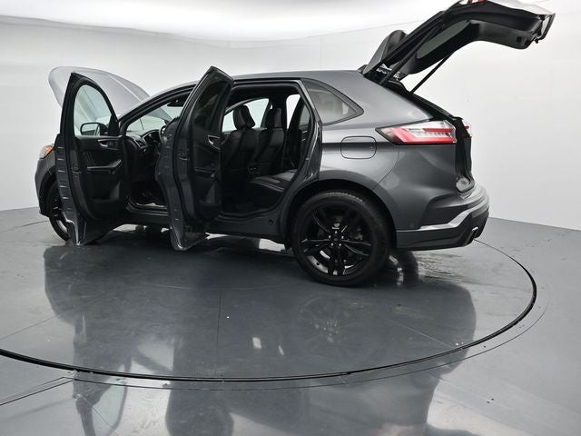 2021 Ford Edge ST