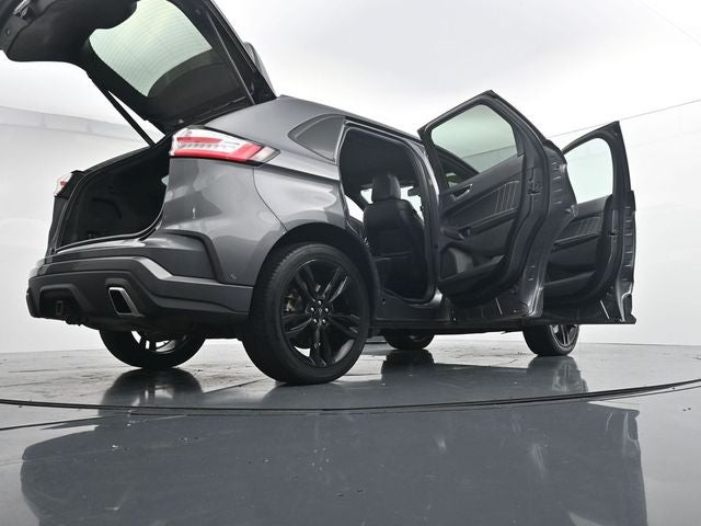 2021 Ford Edge ST