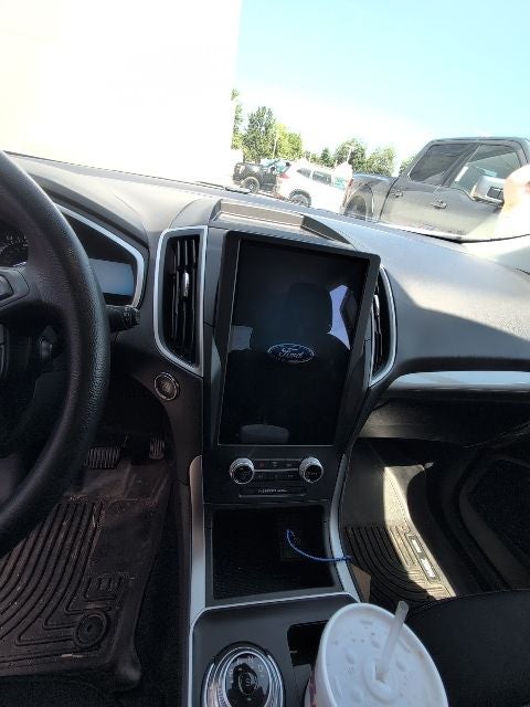 2021 Ford Edge SE