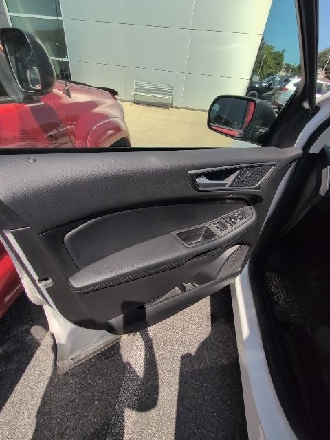 2021 Ford Edge SE