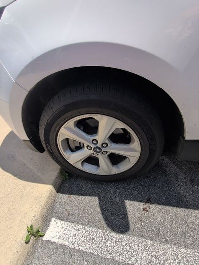2021 Ford Edge SE
