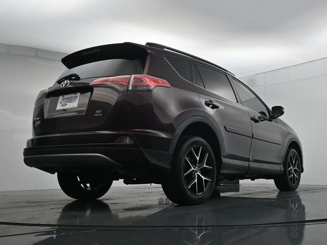 2017 Toyota RAV4 SE