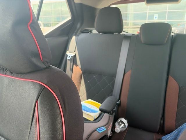 2019 Nissan Kicks SR