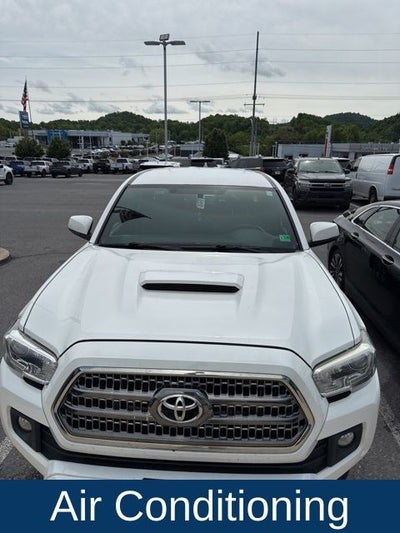 2017 Toyota Tacoma TRD Sport
